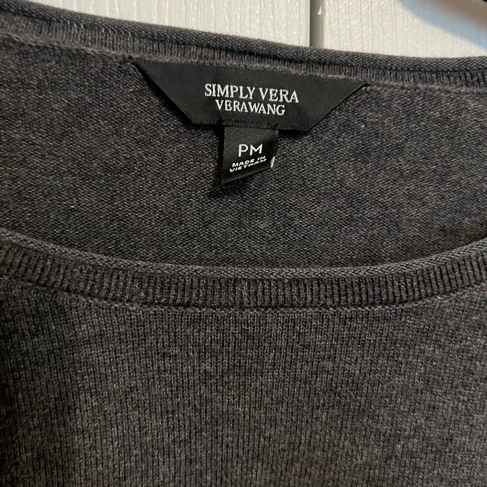 Simply Vera Vera Wang. 2Fer Gray Women's Top. Size MP - Picture 4 of 7